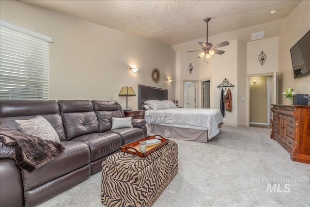 4049 E Trekker Rim Dr, Boise, ID 83716