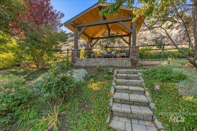 4049 E Trekker Rim Dr, Boise, ID 83716