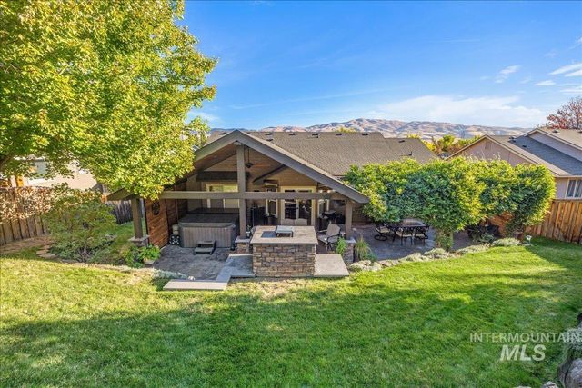 4049 E Trekker Rim Dr, Boise, ID 83716