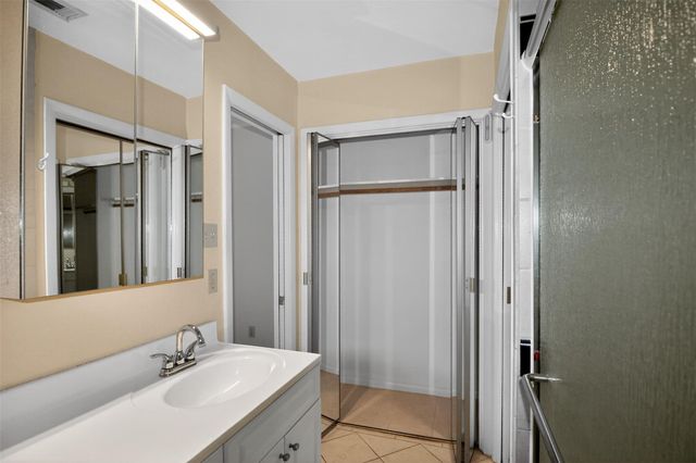 12311 Furrow CV B, Austin, TX 78753