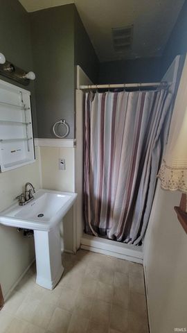 326 N Main Street, Warren, IN 46792