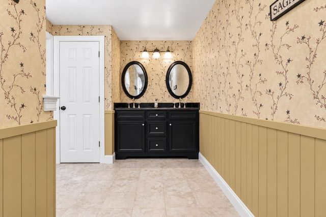 6 Meadowlark Ln, Bourne, MA 02562
