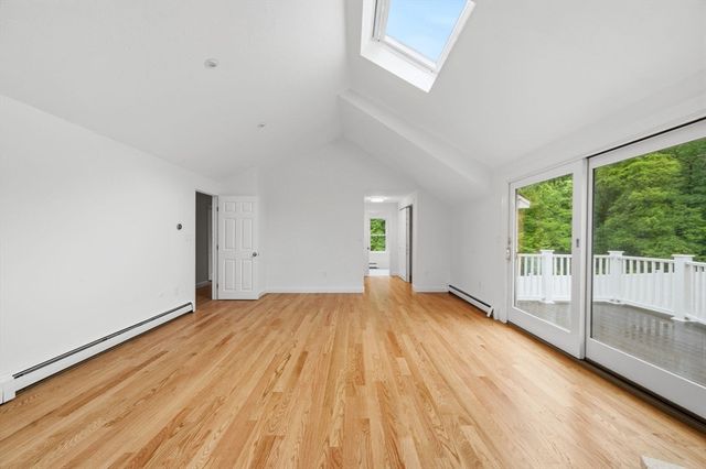 189 Union St, Hingham, MA 02043