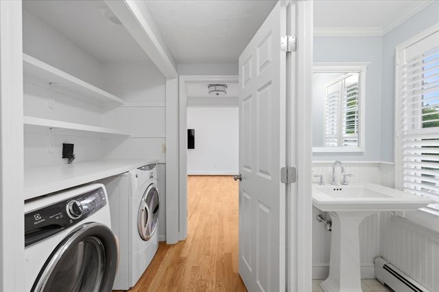 189 Union St, Hingham, MA 02043