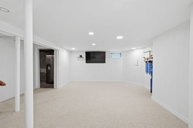 189 Union St, Hingham, MA 02043