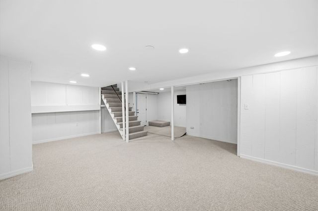 189 Union St, Hingham, MA 02043