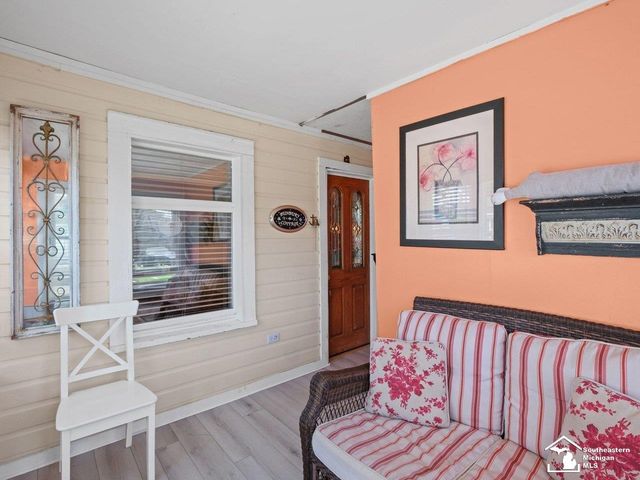 4346 4th Street, Luna Pier, MI 48157