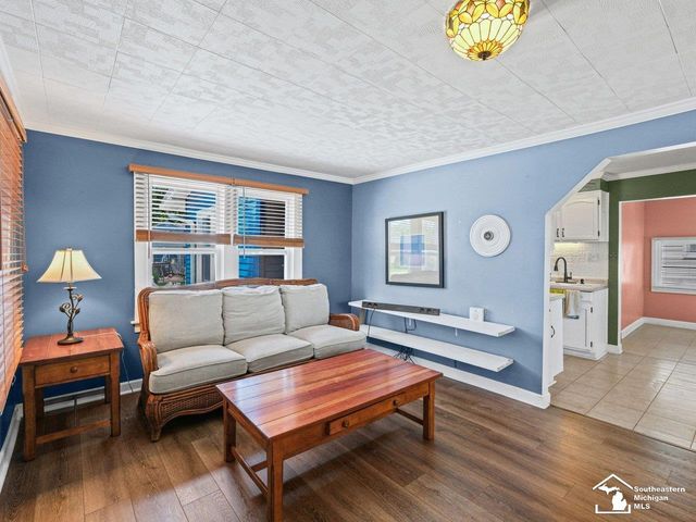 4346 4th Street, Luna Pier, MI 48157