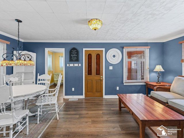 4346 4th Street, Luna Pier, MI 48157