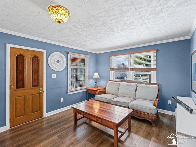 4346 4th Street, Luna Pier, MI 48157