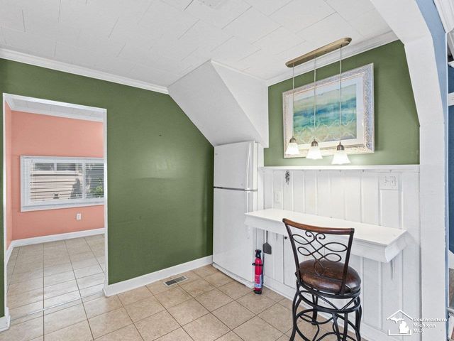 4346 4th Street, Luna Pier, MI 48157