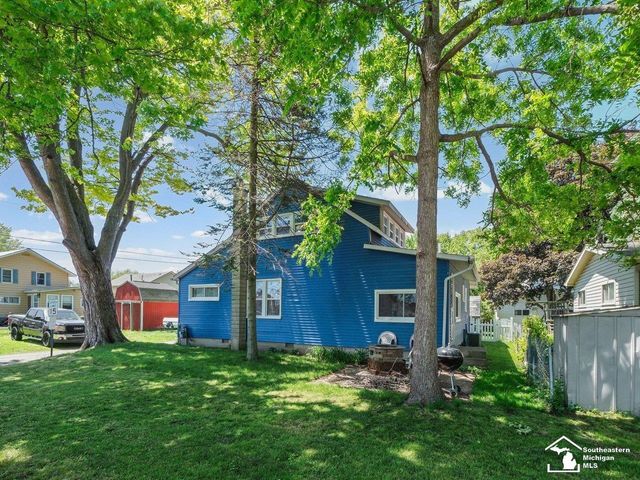 4346 4th Street, Luna Pier, MI 48157
