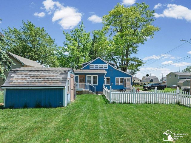 4346 4th Street, Luna Pier, MI 48157