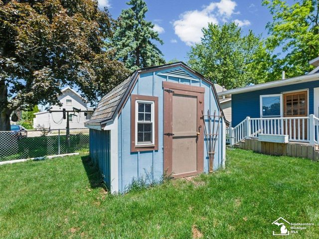 4346 4th Street, Luna Pier, MI 48157