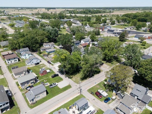 4346 4th Street, Luna Pier, MI 48157