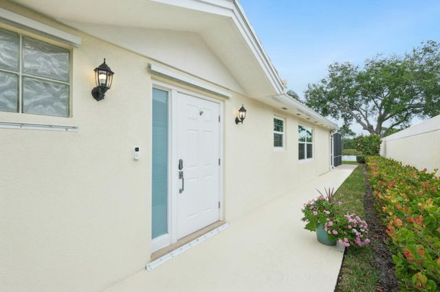 8136 SE Peppercorn Court, Hobe Sound, FL 33455