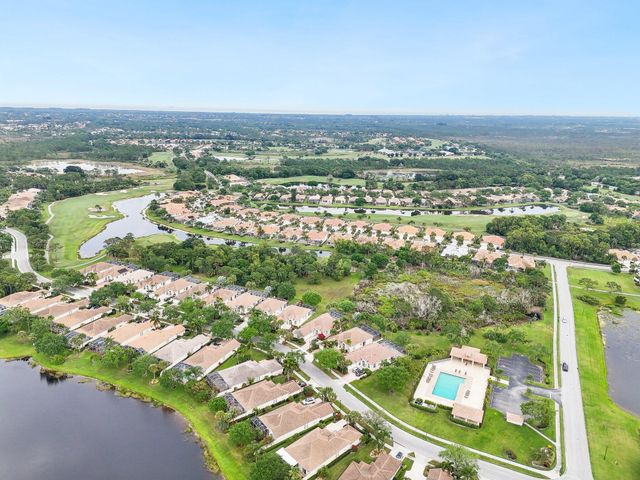8136 SE Peppercorn Court, Hobe Sound, FL 33455