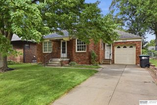 2008 N 49th Street, Omaha, NE 68104