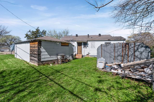 2807 S Montreal Avenue, Dallas, TX 75224