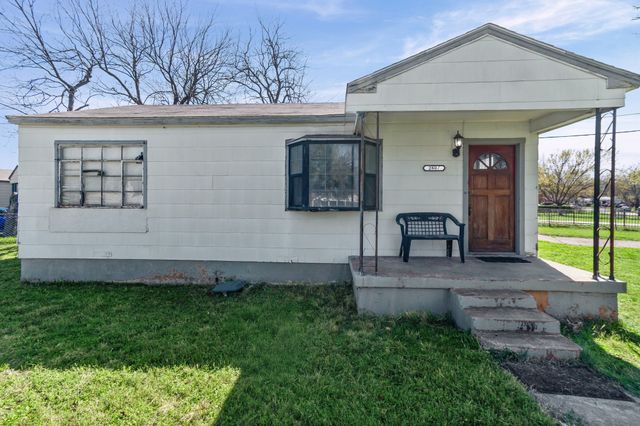2807 S Montreal Avenue, Dallas, TX 75224