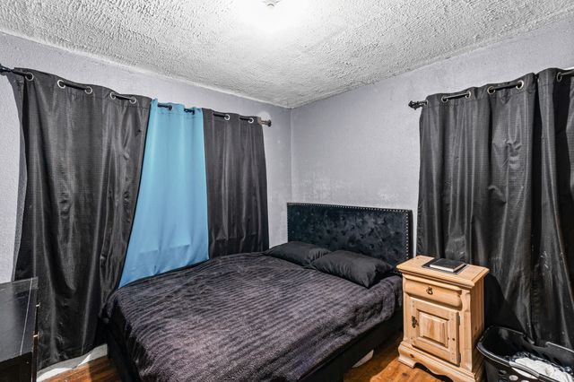 2807 S Montreal Avenue, Dallas, TX 75224