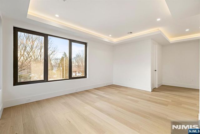210 Hillcrest Drive, Paramus, NJ 07652