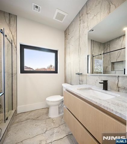 210 Hillcrest Drive, Paramus, NJ 07652