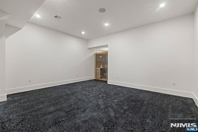 210 Hillcrest Drive, Paramus, NJ 07652