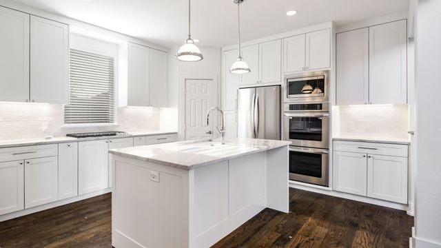 11890 Forge Drive, Frisco, TX 75035