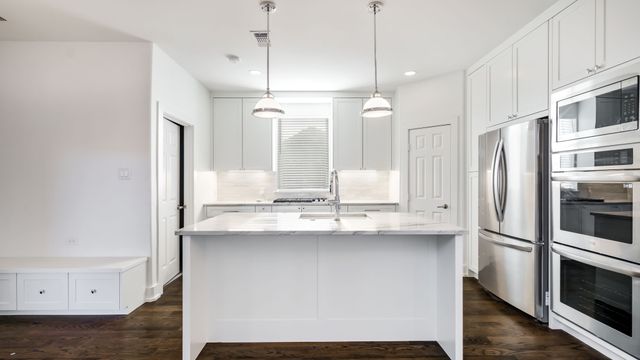 11890 Forge Drive, Frisco, TX 75035