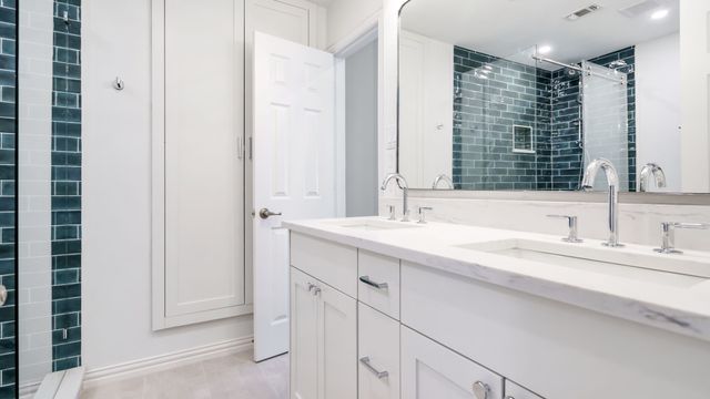 11890 Forge Drive, Frisco, TX 75035