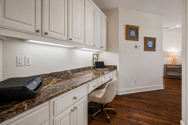 5936 Preston Gate Court, Dallas, TX 75230