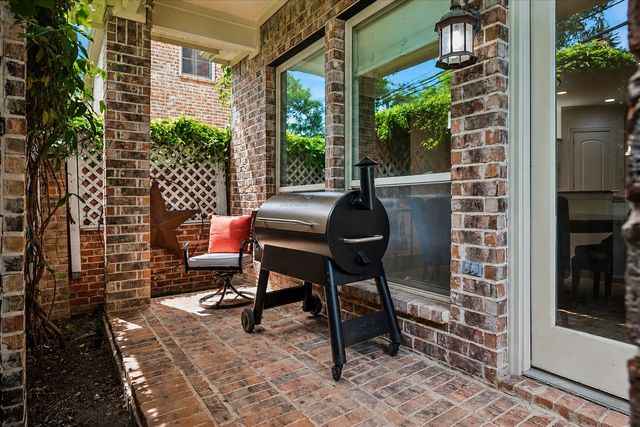 5936 Preston Gate Court, Dallas, TX 75230