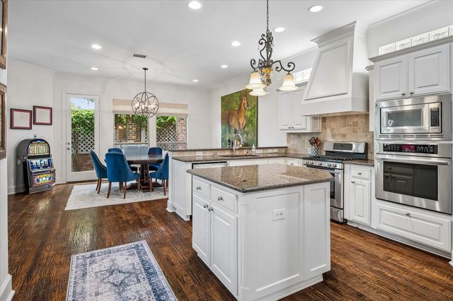 5936 Preston Gate Court, Dallas, TX 75230