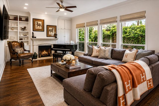 5936 Preston Gate Court, Dallas, TX 75230