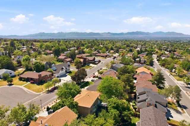 2237 E CAMINO WAY, Cottonwood Heights, UT 84121