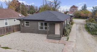 1621-1623 Magnolia Avenue, Redding, CA 96001