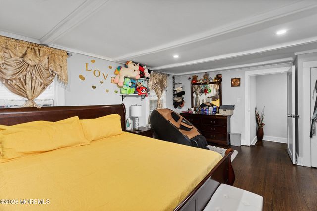 11 Main Street, Englishtown, NJ 07726