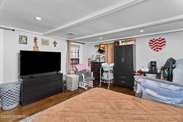 11 Main Street, Englishtown, NJ 07726