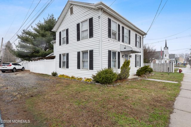 11 Main Street, Englishtown, NJ 07726