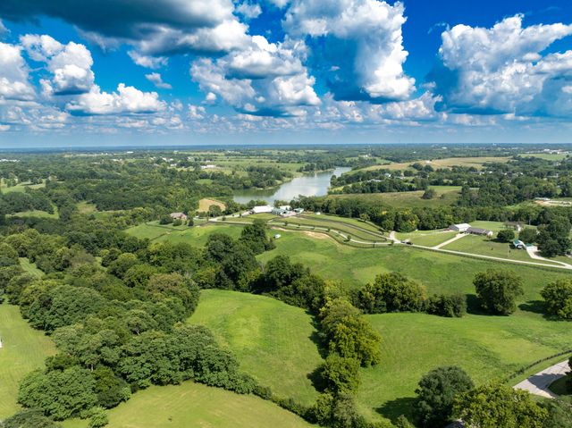 250 Boltz Lake Road, Dry Ridge, KY 41035