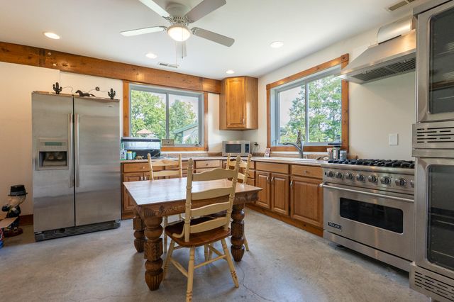 250 Boltz Lake Road, Dry Ridge, KY 41035