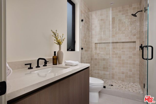 3732 Beethoven Street, Los Angeles, CA 90066