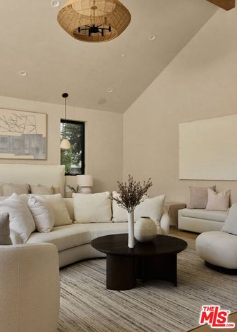 3732 Beethoven Street, Los Angeles, CA 90066