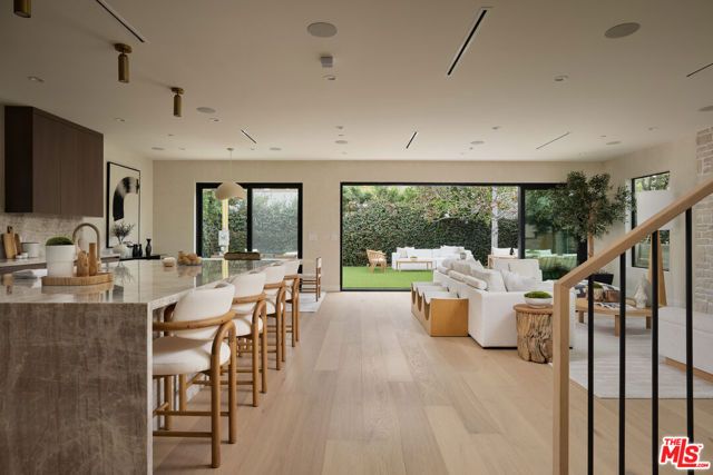 3732 Beethoven Street, Los Angeles, CA 90066