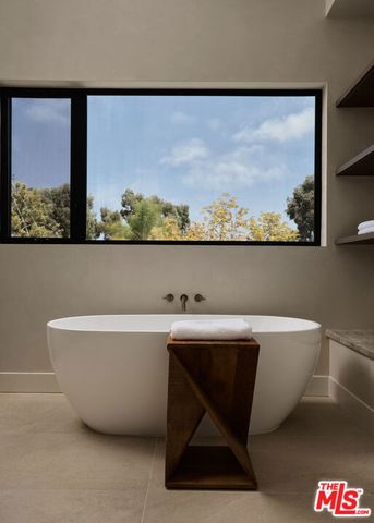 3732 Beethoven Street, Los Angeles, CA 90066