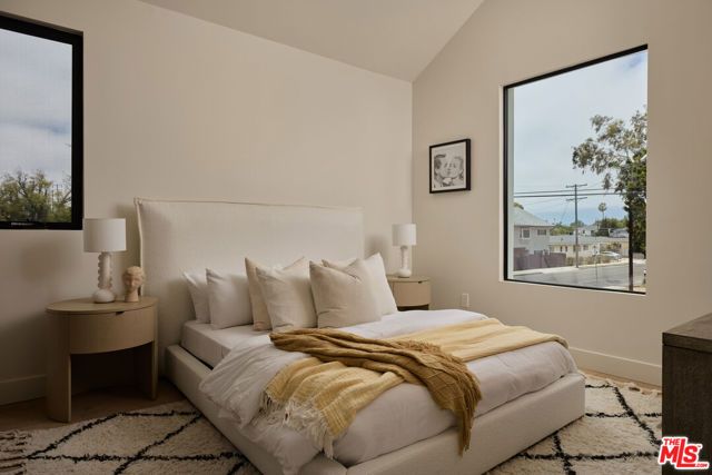3732 Beethoven Street, Los Angeles, CA 90066