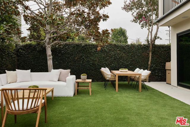 3732 Beethoven Street, Los Angeles, CA 90066