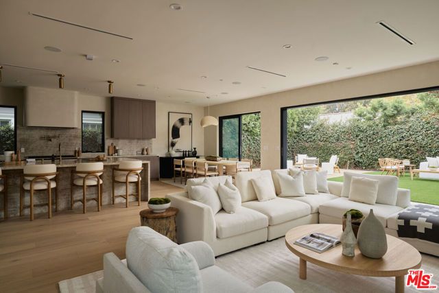 3732 Beethoven Street, Los Angeles, CA 90066