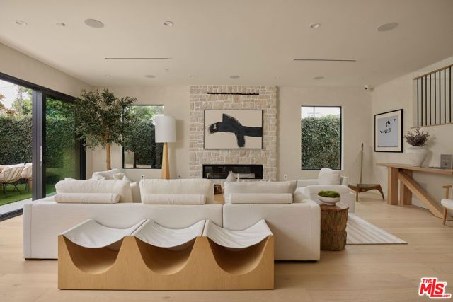 3732 Beethoven Street, Los Angeles, CA 90066